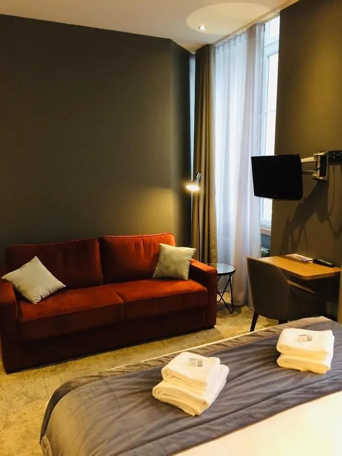 Hotel Brasserie Armoricaine contacts